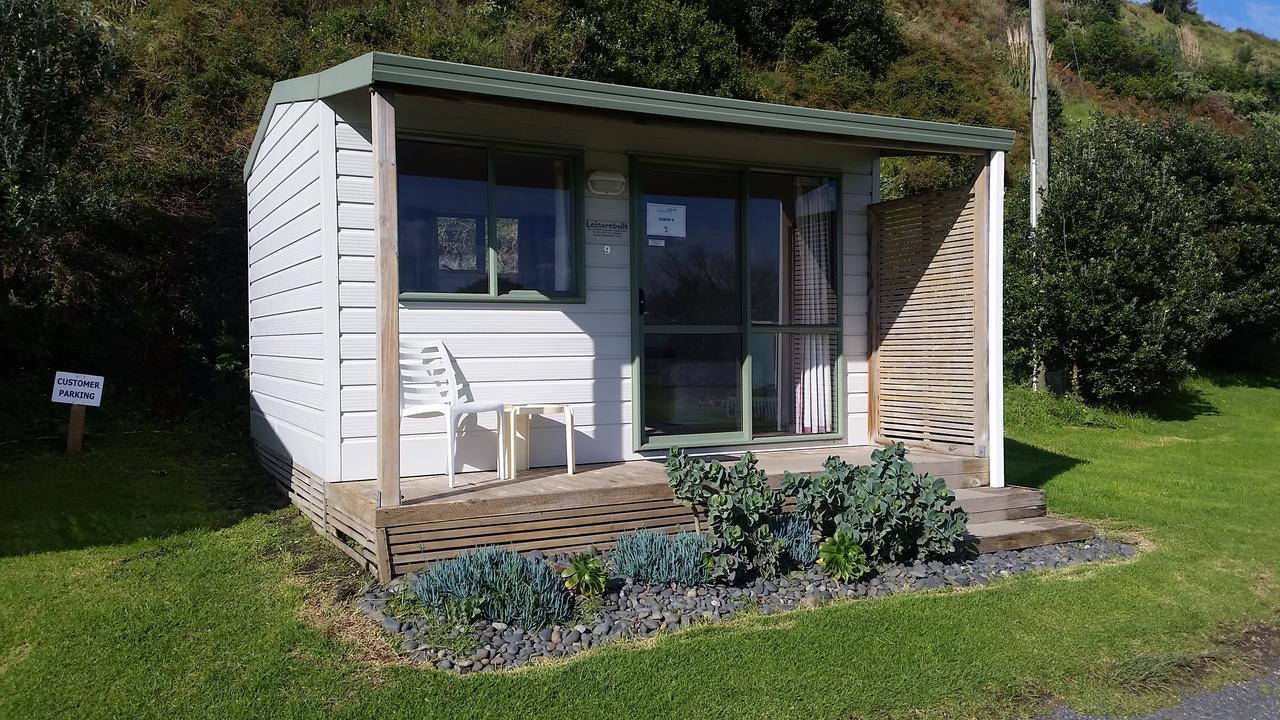 Port Waikato Holiday Park ภายนอก รูปภาพ